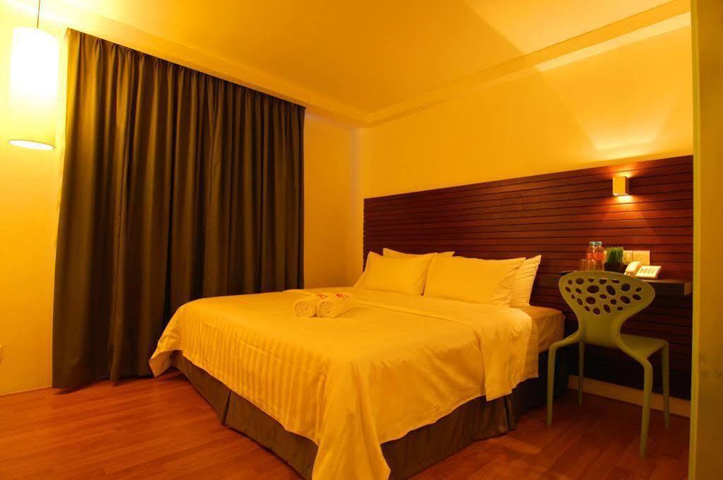 ทีพลัส โฮเทล ซันไก เปตานี Hotel สุไหงเปอตานี ภายนอก รูปภาพ